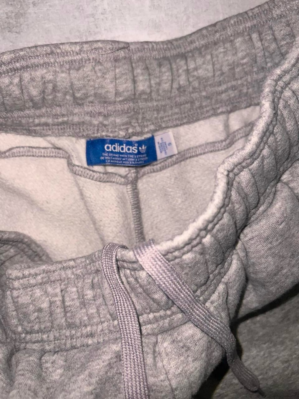 Adidas Men’s Gray Logo Jogger Pants Y2K - Picture 2 of 2